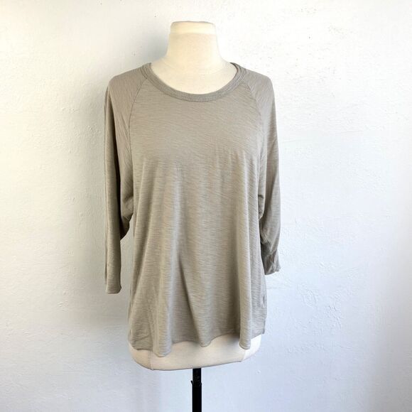 James Perse Womans T Shirt Top Size 2 Gray 3/4 Sleeves Basic Grunge Casual Daily - Picture 1 of 10